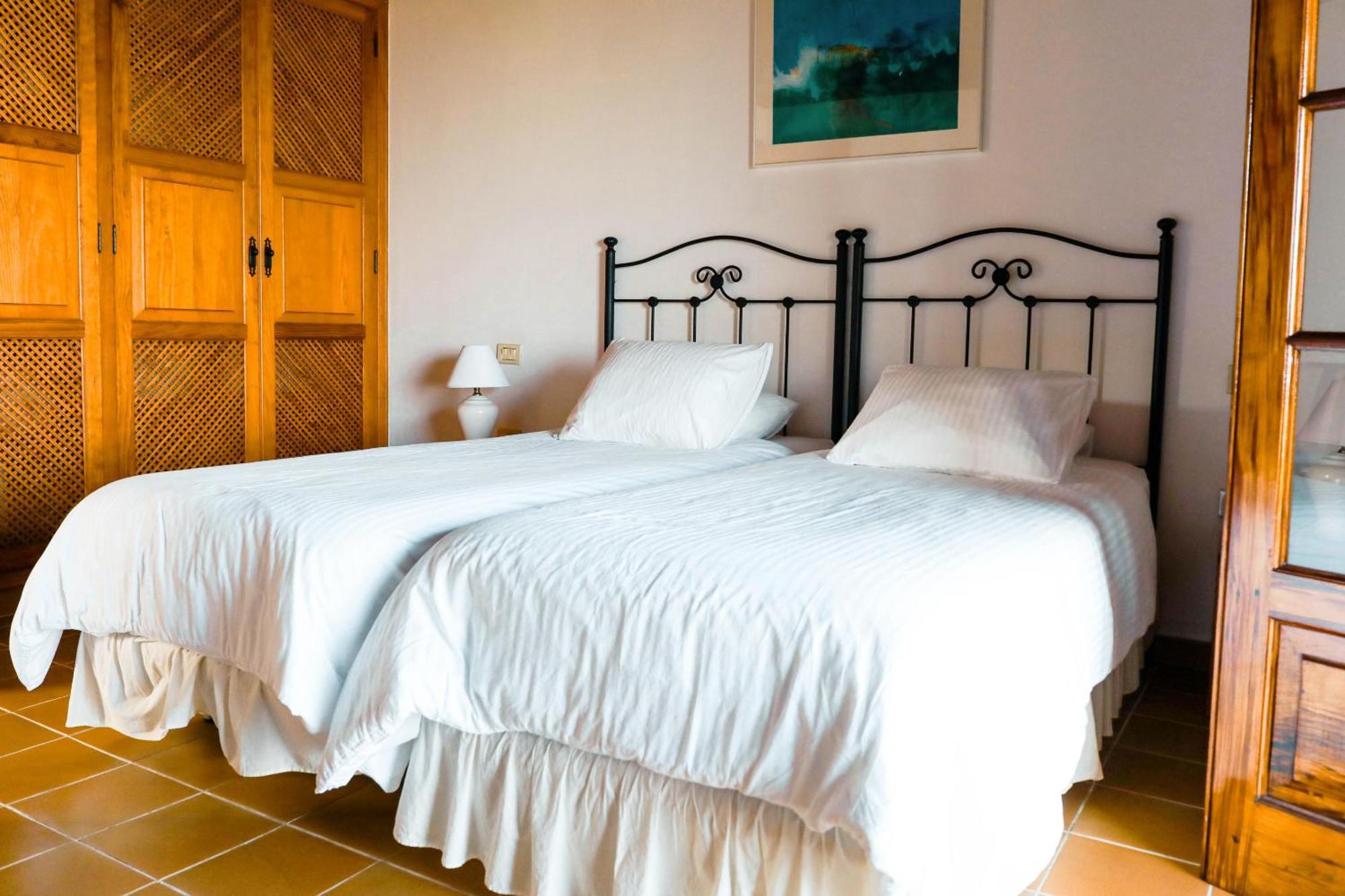 Casas-Bungalows Los Pajeros ブレーニャ・バハ エクステリア 写真